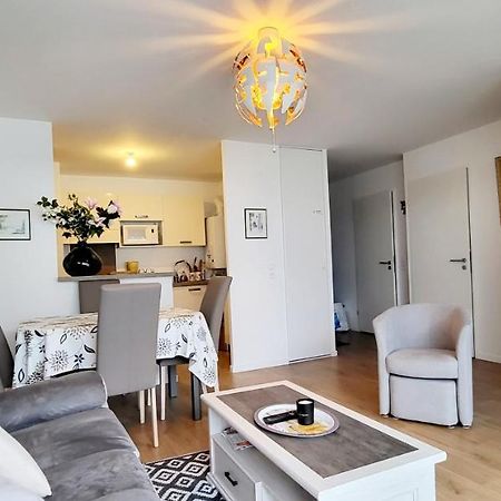 Appartement Moderne Finement Decore Avec Balcon A Vannes Centre Bagian luar foto