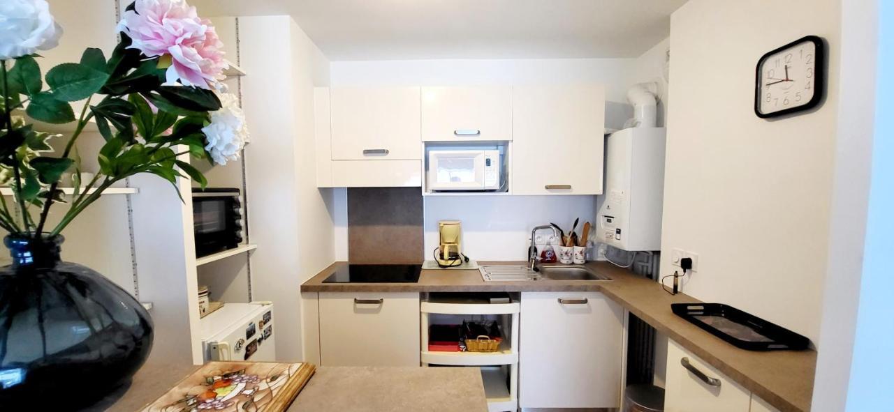 Appartement Moderne Finement Decore Avec Balcon A Vannes Centre Bagian luar foto